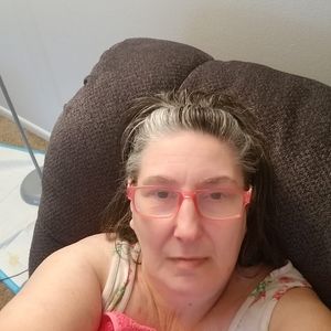 Meet your Posher, Connie